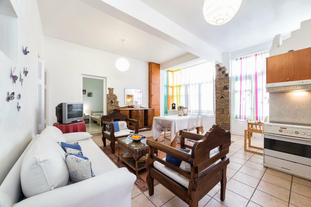 Town House For 6-16 With Ac Villa Parikia  Exterior photo