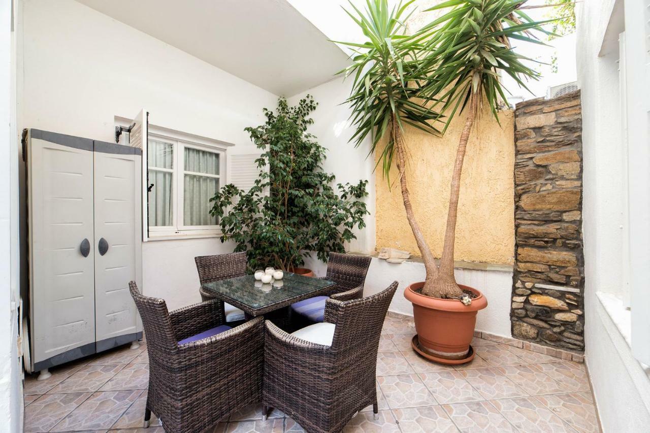 Town House For 6-16 With Ac Villa Parikia  Exterior photo